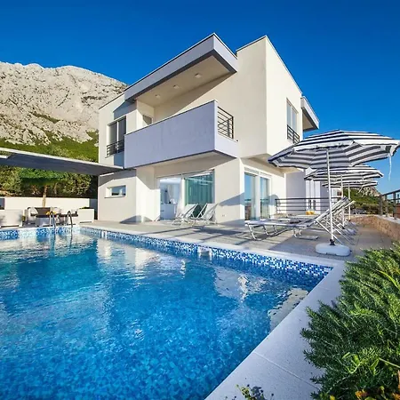 Holiday home Geminus *